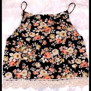 Rose patterned blouse with rose bracelet 🌹 Size M